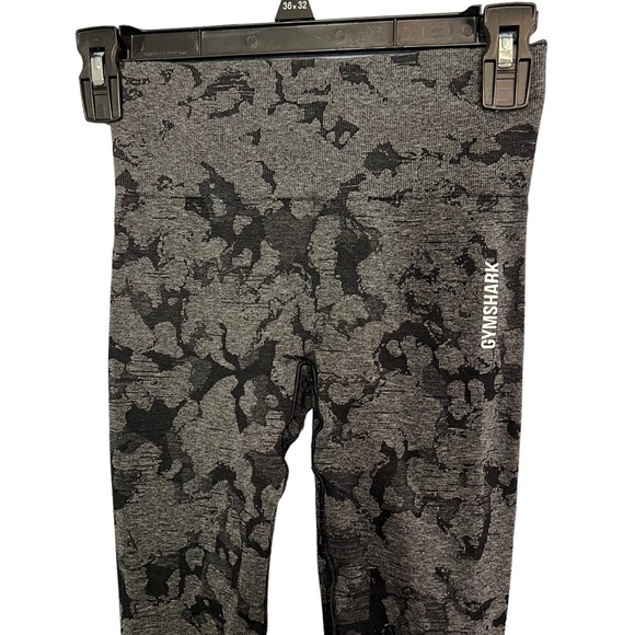 3/$30 🍂 Gymshark Adapt Camo Seamless High Waist Leggings Scrunch Bum Gray - Picture 4 of 9